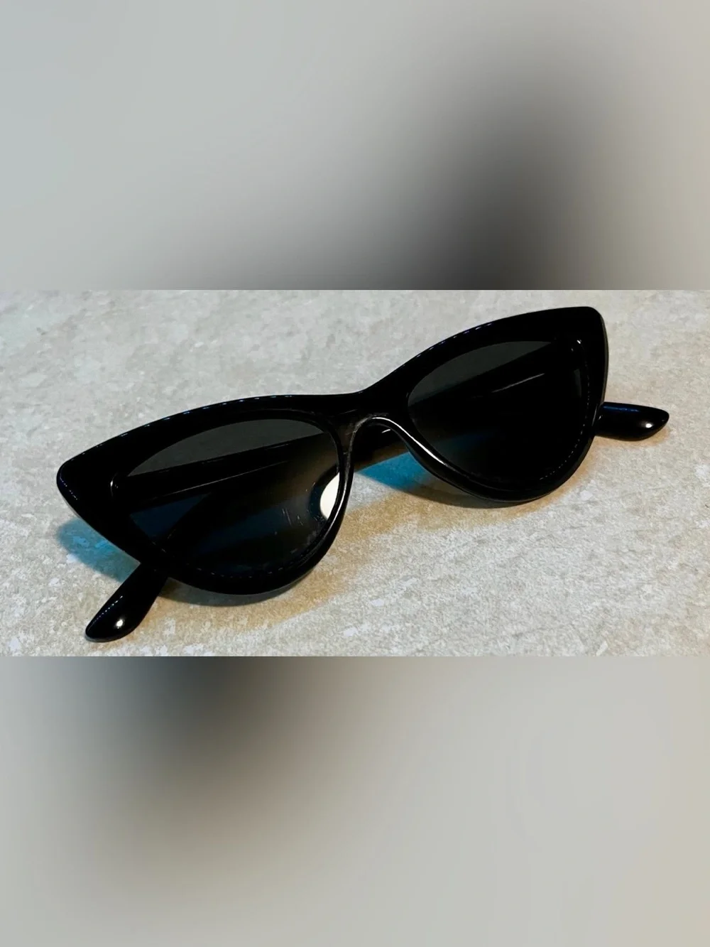 H&M Black Cat-Eye Women's Sunglasses